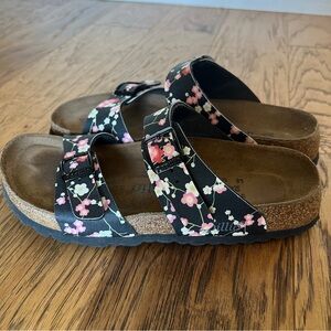 Birkenstock Papillio Arizona Black Floral Sandals Womens 6/37